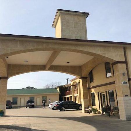 Pinn Road Inn And Suites Lackland Afb And Seaworld San Antonio Extérieur photo