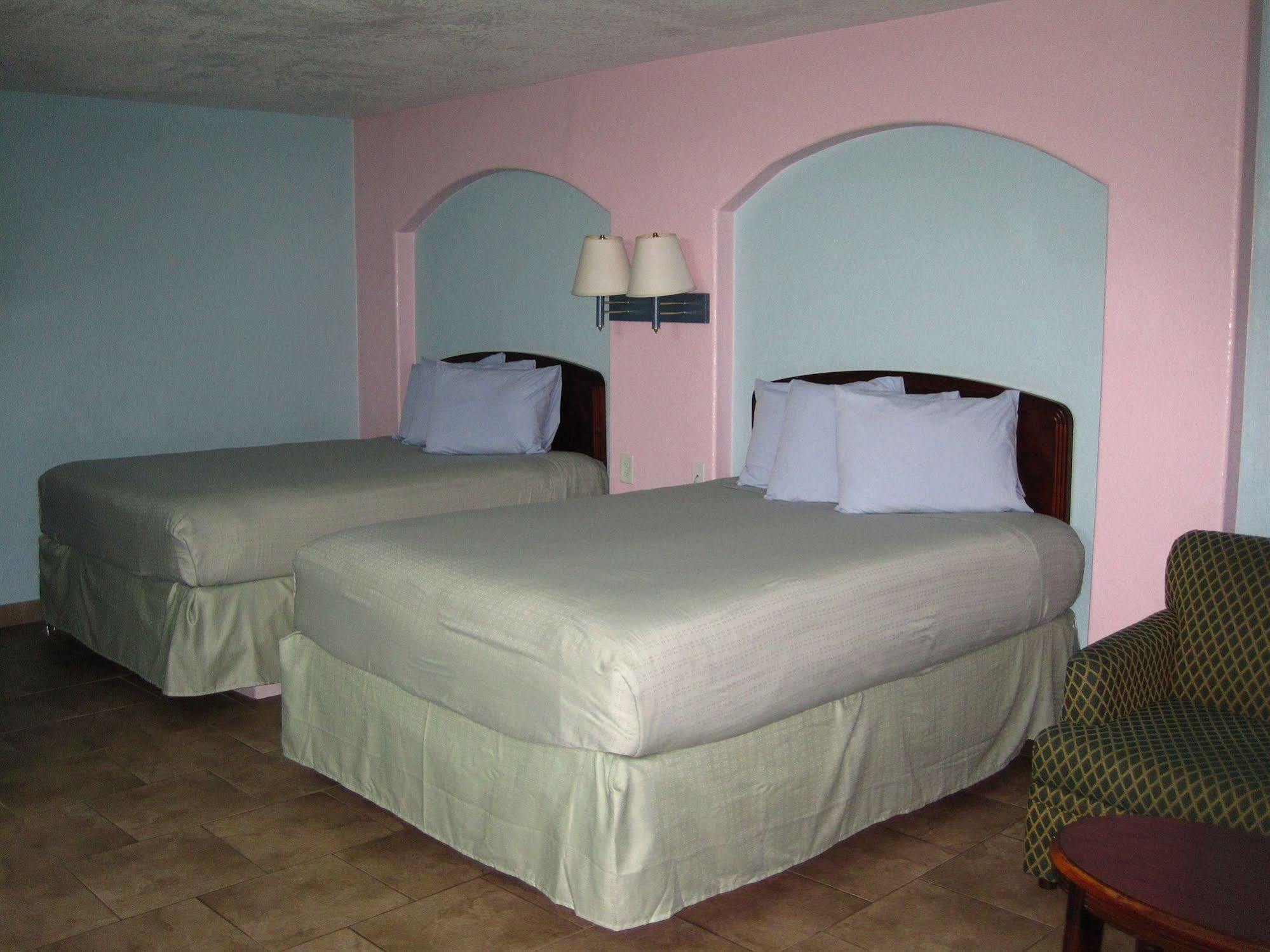 Pinn Road Inn And Suites Lackland Afb And Seaworld San Antonio Extérieur photo