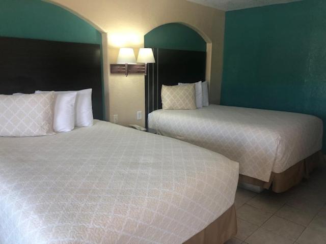 Pinn Road Inn And Suites Lackland Afb And Seaworld San Antonio Extérieur photo