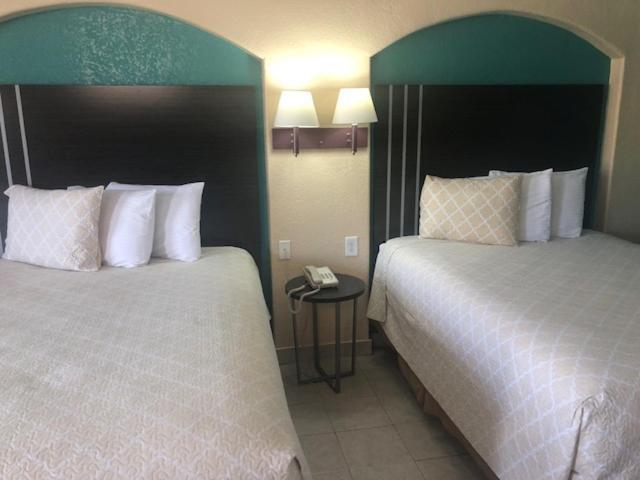 Pinn Road Inn And Suites Lackland Afb And Seaworld San Antonio Extérieur photo