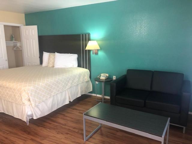 Pinn Road Inn And Suites Lackland Afb And Seaworld San Antonio Extérieur photo